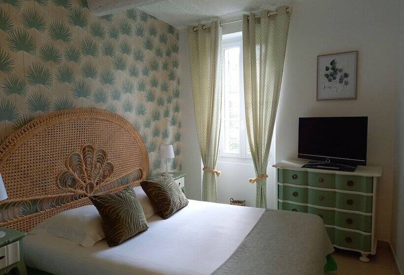 Классический Номер, Hôtel Restaurant Notre Dame