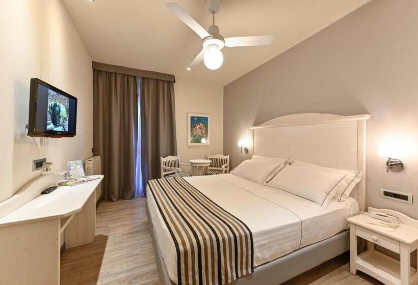 高级大房间, Liliana Diano Marina