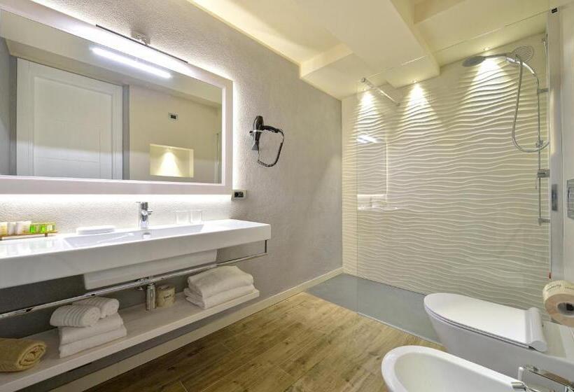 豪华房间, Liliana Diano Marina