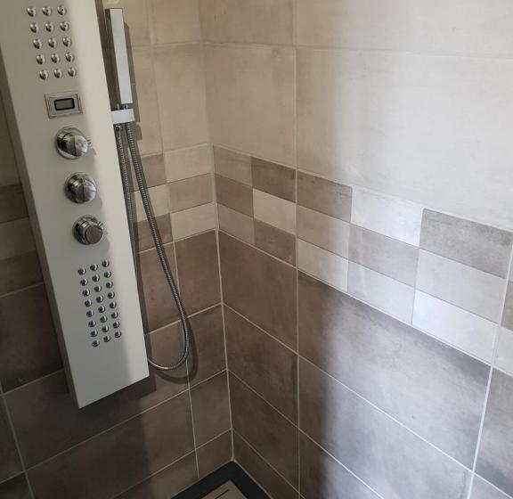 Номер Стандарт Трехместный, Logis Château De La Motte Hôtel & Restaurant