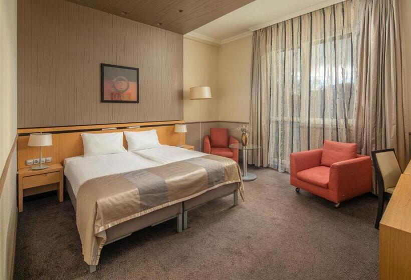 Номер Deluxe, Mamaison Hotel Andrassy Budapest
