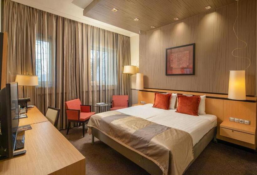 Классический Номер, Mamaison Hotel Andrassy Budapest