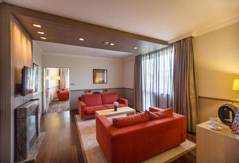 Люкс, Mamaison Hotel Andrassy Budapest