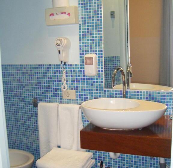 Pokój Klasyczny, Piccolo