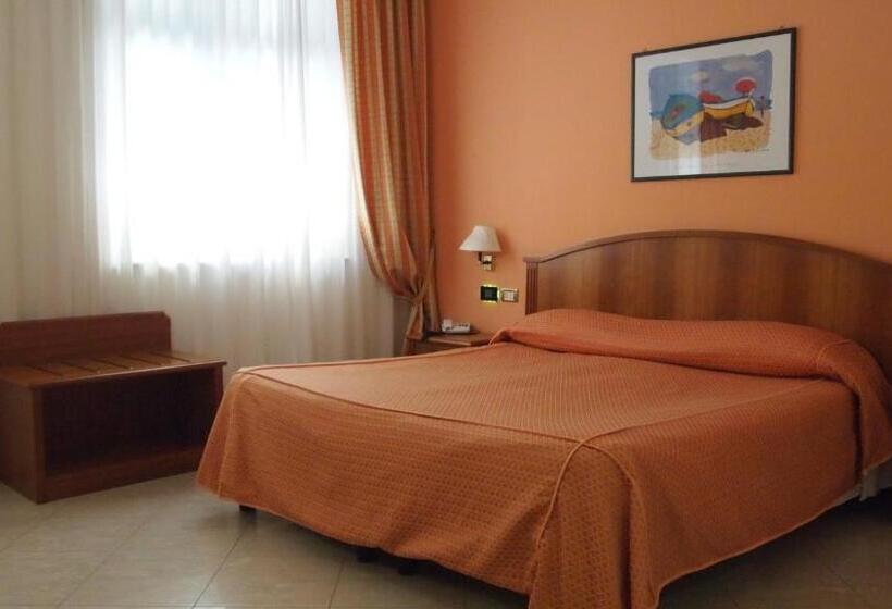 Классический Номер, Piccolo