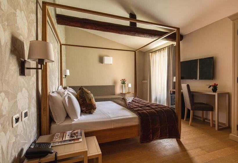 수피리어 룸, Porta San Mamolo