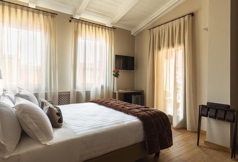 수피리어 룸, Porta San Mamolo