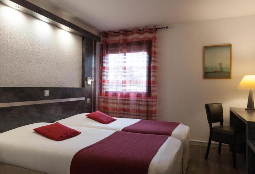 Номер Стандарт Трехместный, The Originals City, Hôtel Castel Burgond, Dijon Ouest
