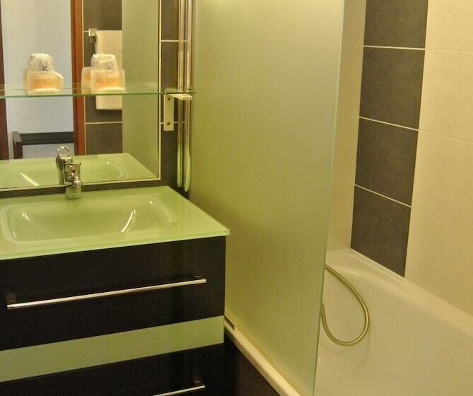 スタンダードルーム, The Originals City, Hôtel Castel Burgond, Dijon Ouest