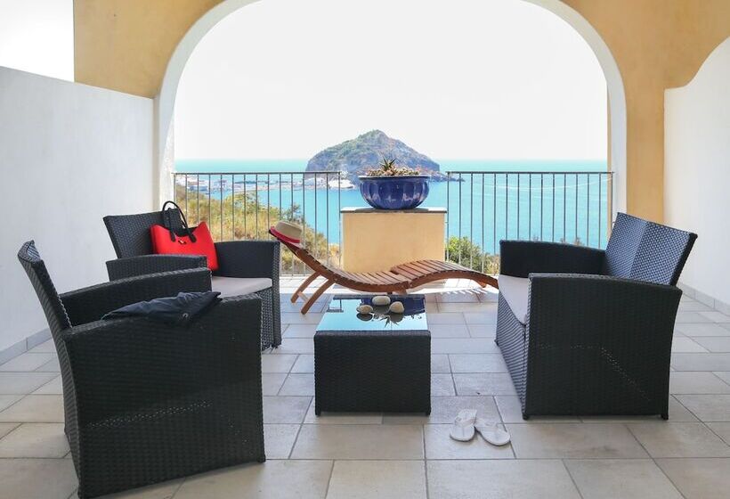 Номер Deluxe Вид на Море, Torre Sant'angelo