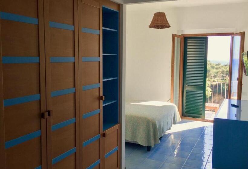 高级房间侧面带海景, Torre Sant'angelo