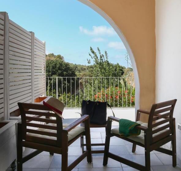 高级房间侧面带海景, Torre Sant'angelo