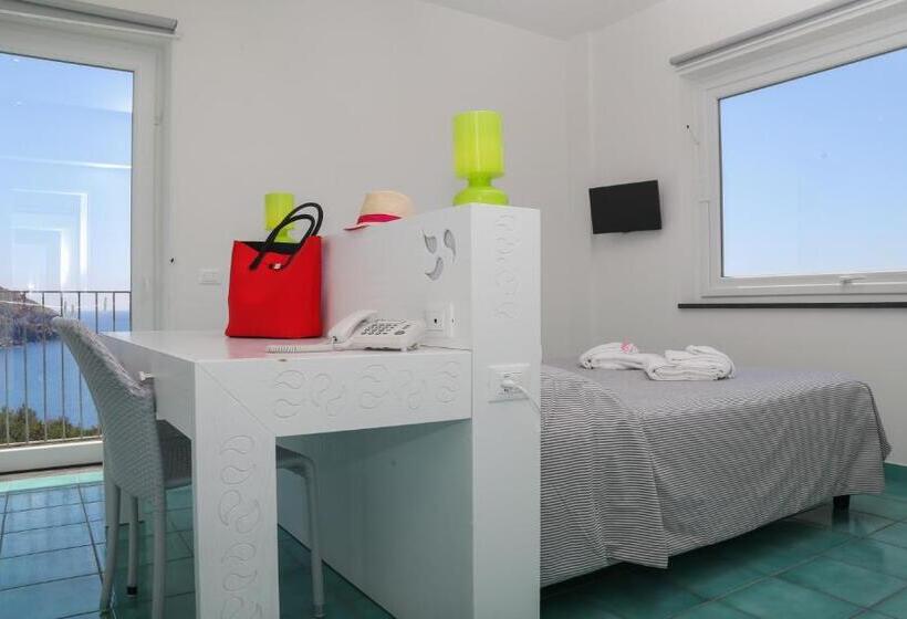 Номер Deluxe Вид на Море, Torre Sant'angelo