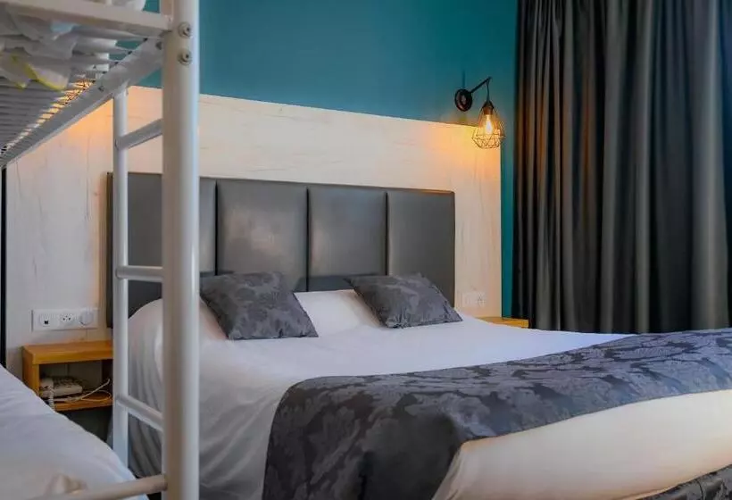 スタンダード４人部屋, Logis Clermotel   Hôtel & Restaurant
