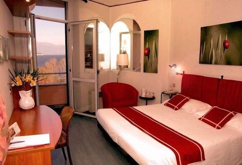 Трехместный Номер Комфорт, Wellness & Beauty Hotel Conca Azzurra