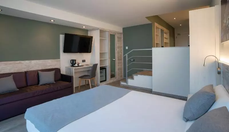 スタンダードトリプルルーム, B Hotel Troyes Aéroport