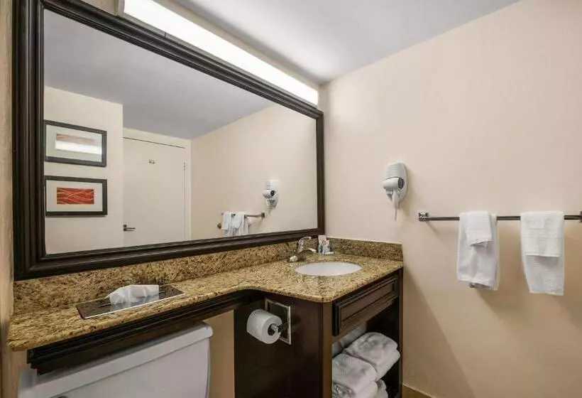 ２ダブルベッドのスタンダードルーム, Comfort Inn Oceanside Deerfield Beach