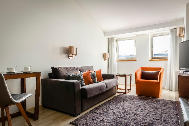 اتاق لوکس سه تخته, Eurostars Andorra