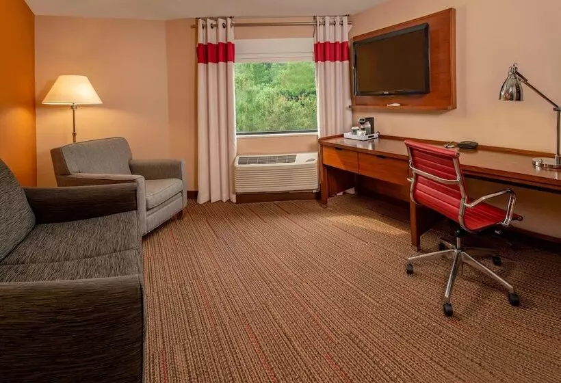 スイート, Four Points By Sheraton Newark Christiana Wilmington