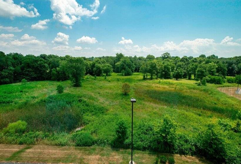 جناح, Four Points By Sheraton Newark Christiana Wilmington