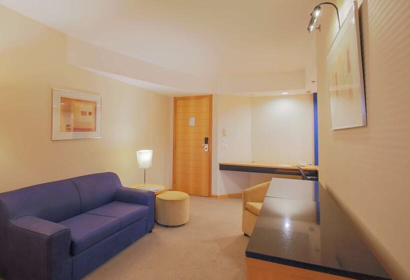 行政房间, Golden Tulip Brasilia Alvorada