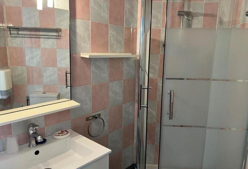 スタンダードルーム, Logis Hôtel Des Causses