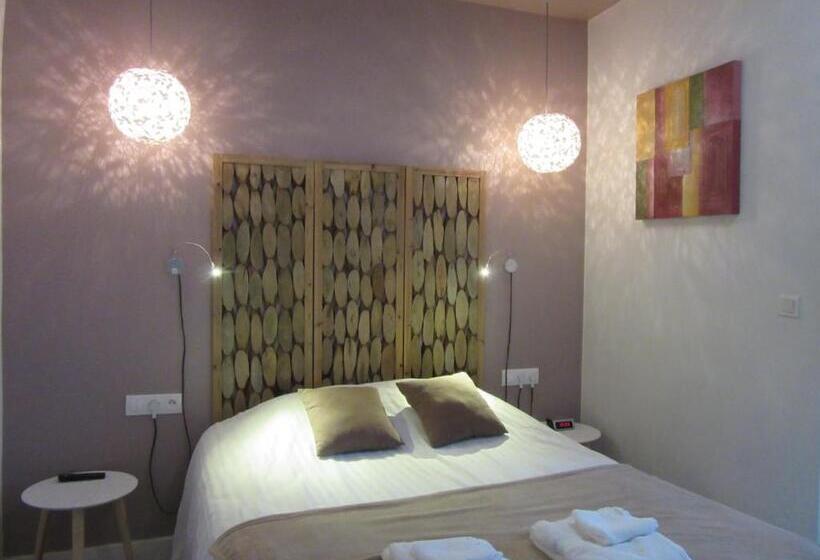 スタンダードルーム, Logis Hôtel Des Causses