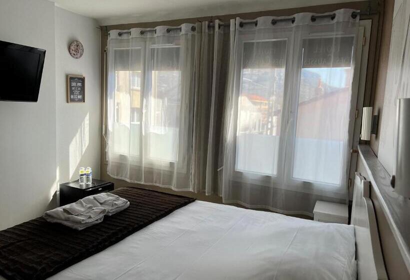 コンフォートルーム, Logis Hôtel Des Causses