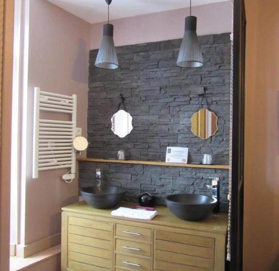 コンフォートルーム, Logis Hôtel Des Causses