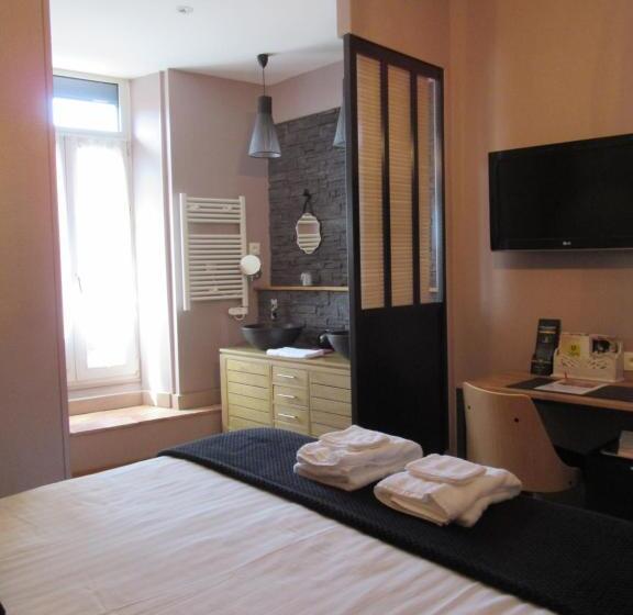 コンフォートルーム, Logis Hôtel Des Causses