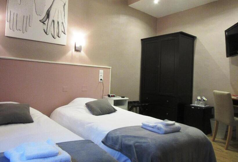 コンフォートルーム, Logis Hôtel Des Causses