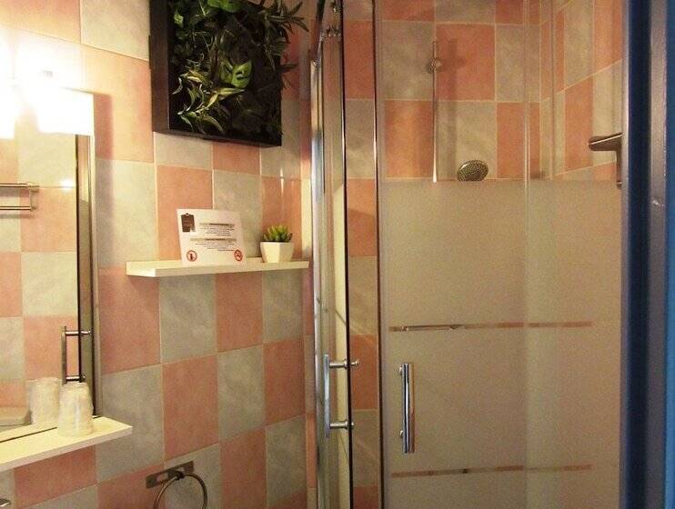 Номер Стандарт, Logis Hôtel Des Causses