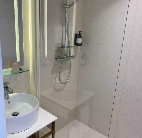 חדר סטנדרט לארבעה, La Clef Des Châteaux