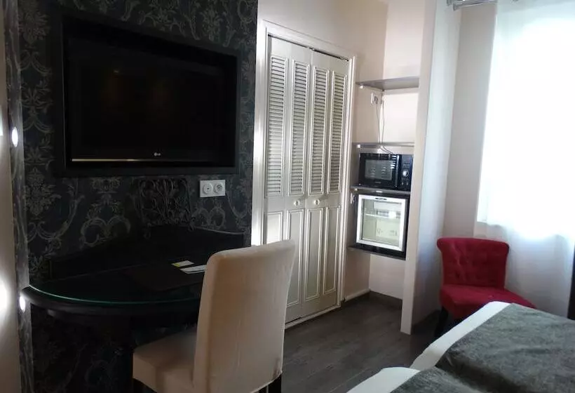 اتاق کلاب, Logis Hôtel Le Glacier