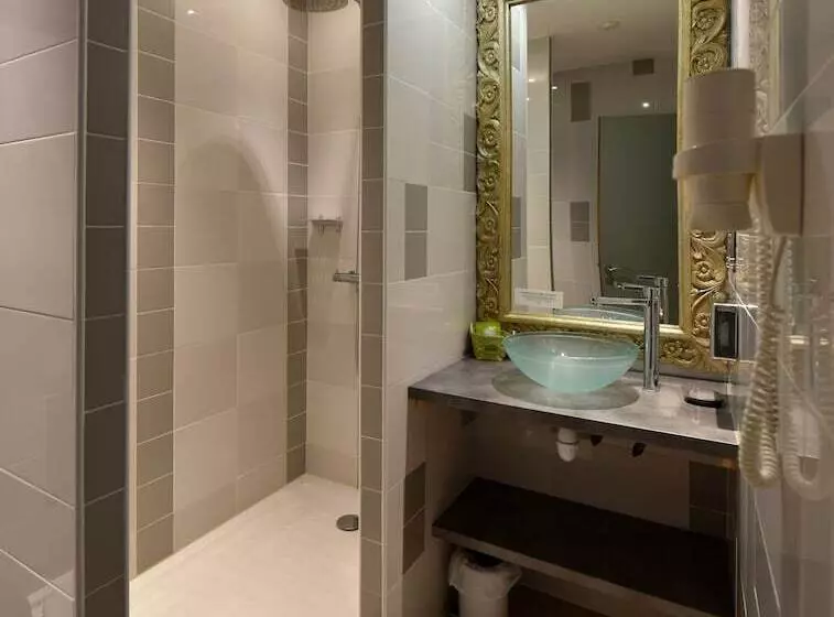 اتاق کلاب, Logis Hôtel Le Glacier