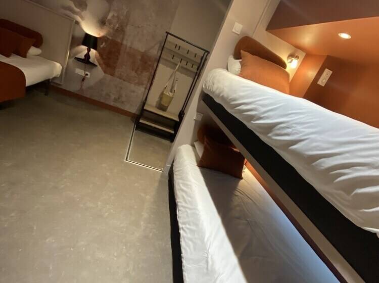 غرفة كلوب, Logis Hôtel Le Glacier