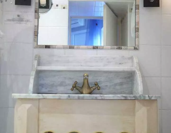 اتاق سوپریور, Logis Hôtel Le Glacier
