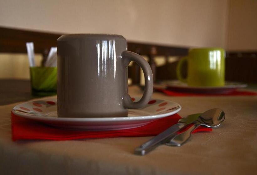 חדר סטנדרט לארבעה, Le Provence