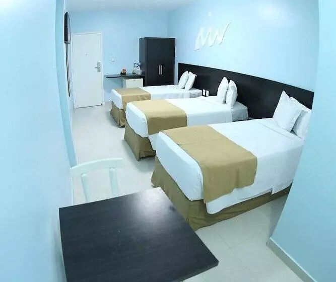 اتاق استاندارد سه نفره, Real Praia