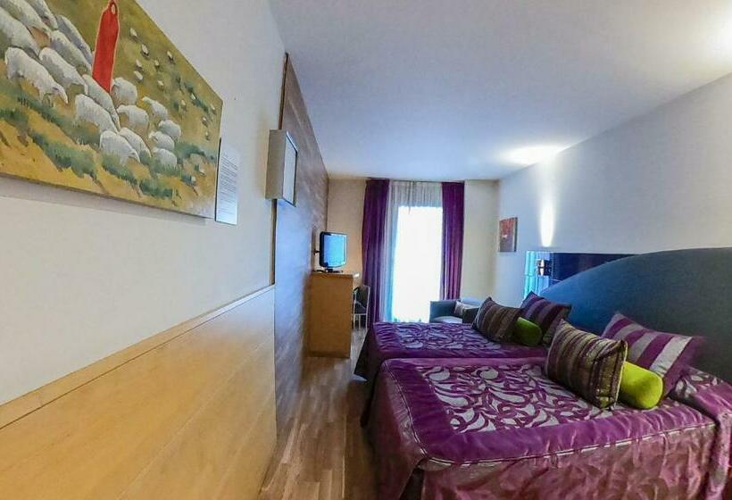 Номер Стандарт, Sansi Barcelona