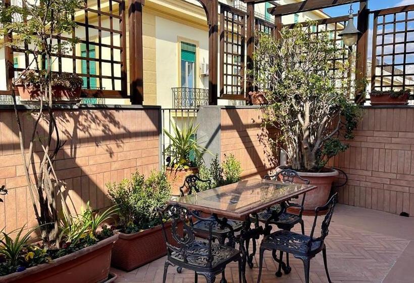 سوئیت جونیور با تراس, Suite Ares