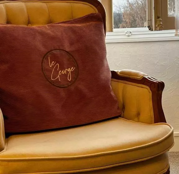 スタンダード４人部屋, The Originals Boutique, Hôtel Le George, Loches