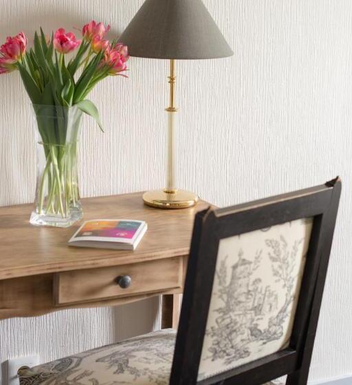 Номер Комфорт, The Originals Boutique, Hôtel Le George, Loches
