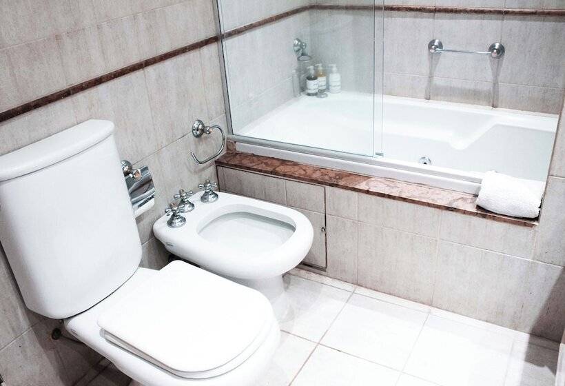 جناح, Wyndham Garden Lujan