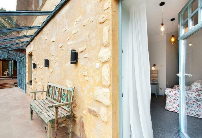 غرفة ديلوكس مطلة على البحيرة, Kashubian Lodge & Spa