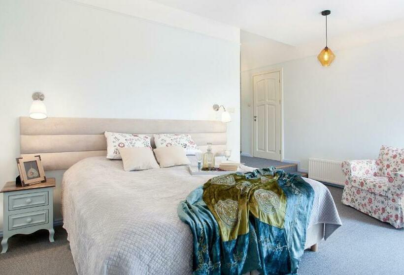 غرفة ديلوكس مطلة على البحيرة, Kashubian Lodge & Spa