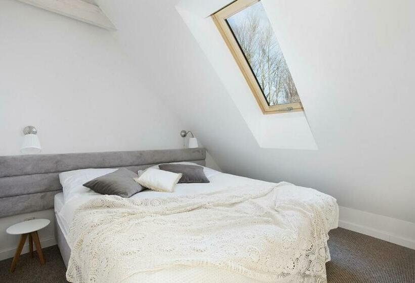 إستديو عائلى, Kashubian Lodge & Spa