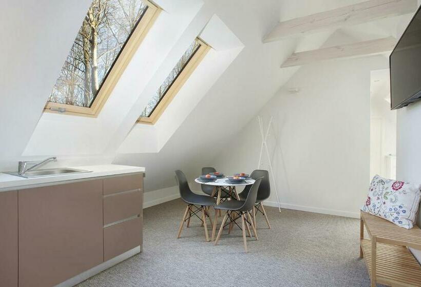 إستديو عائلى, Kashubian Lodge & Spa