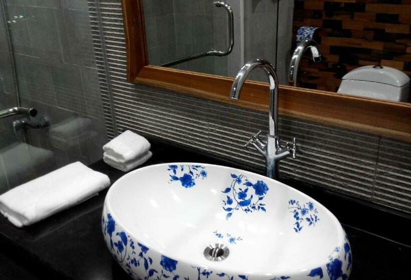 标准间, Lang Quan Holiday