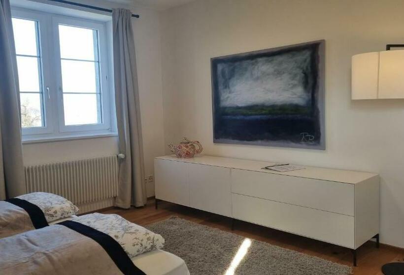 Люкс, & Restaurant Schloss Schwandegg